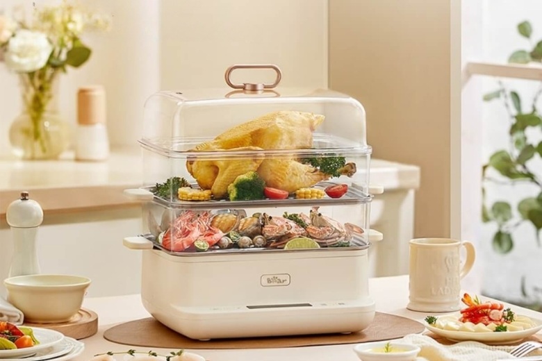 Đồ gia dụng nhà bếp Bear với các nồi điện và thiết bị nấu