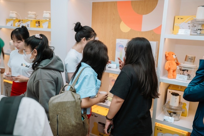 Máy cạo râu Bear đầy đủ giấy tờ, giá tốt